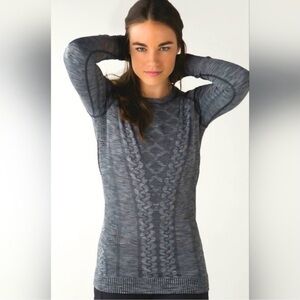 Lululemon Women's Rest Less Patterned Gray Sweater size 4 Excellent Condition